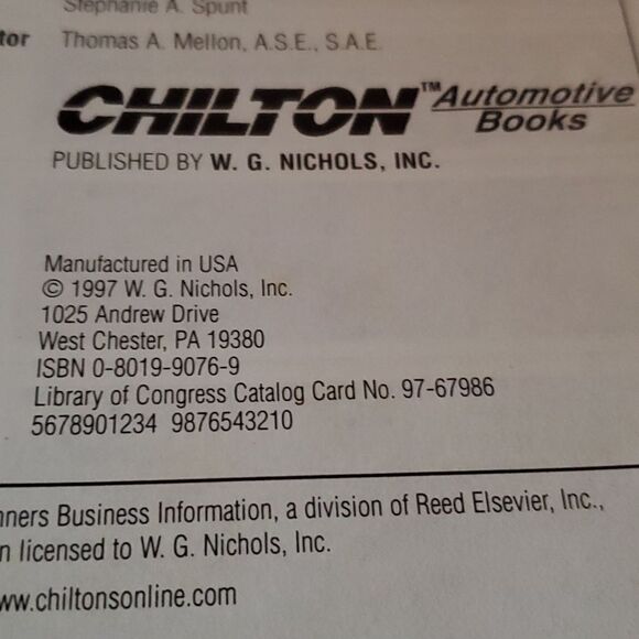 Chilton's Mercedes Coupes Sedans wagons 1974-84 Repair Manual - Picture 2 of 8